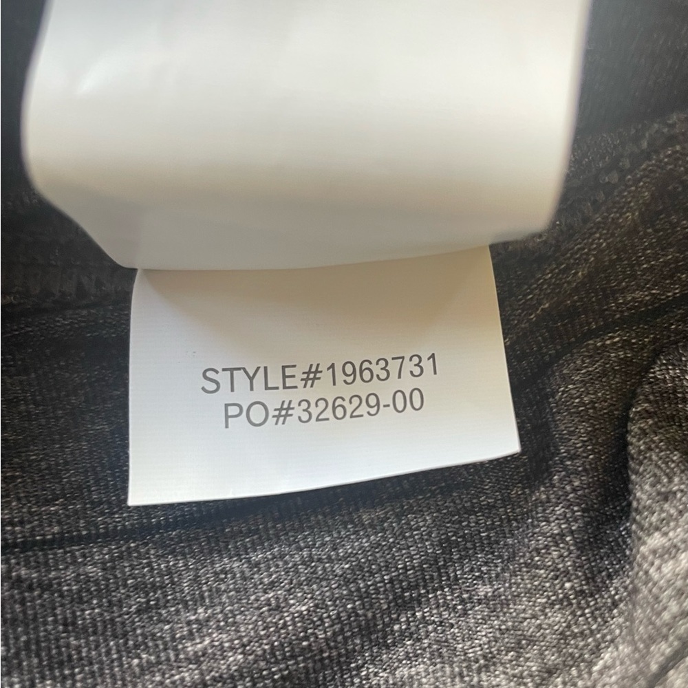 Prana Gray Leggings Size XL in Excellent Condition - Picture 11 of 14